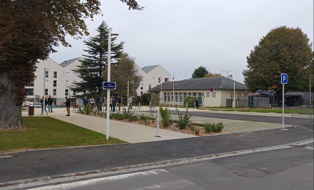 Inauguration place de la Libération - Bénouville 3